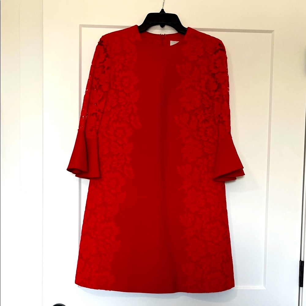 Valentino Red Lace Shift Dress Sz 6 Made in Italy $4,000 Retail
